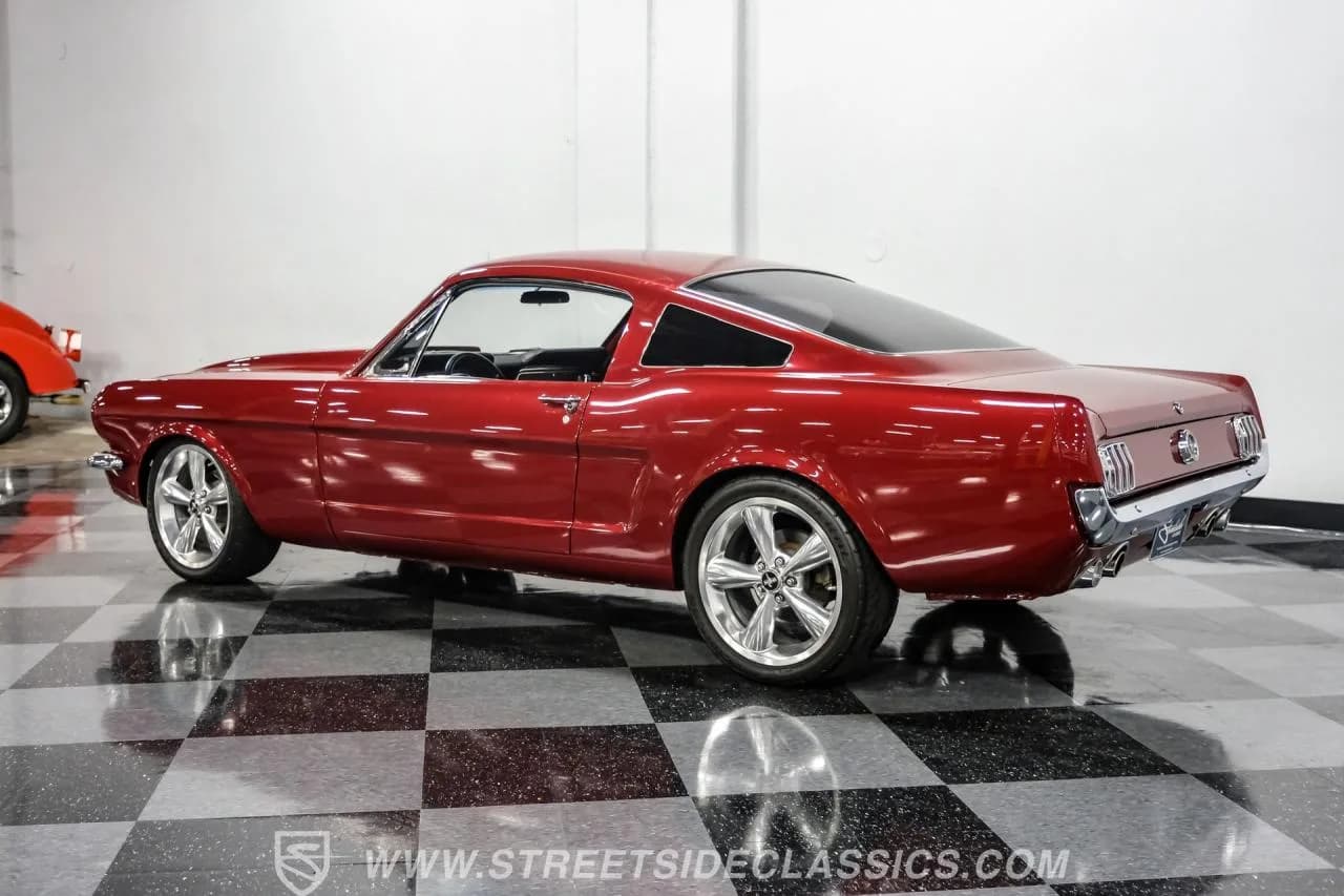 1965 Ford Mustang Fastback Restomod - Thumbnail 8