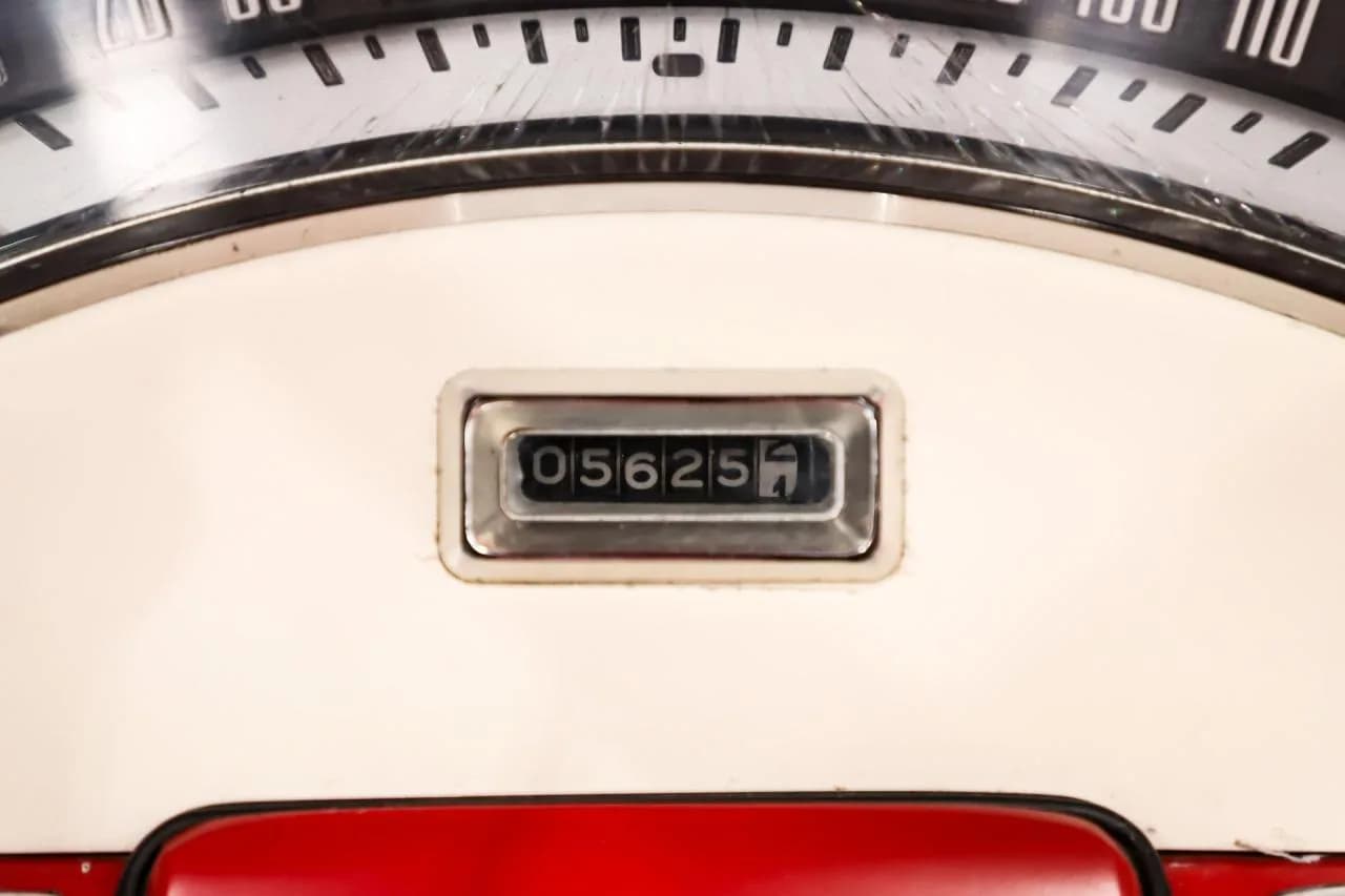 1957 Ford Fairlane 500 - Thumbnail 3