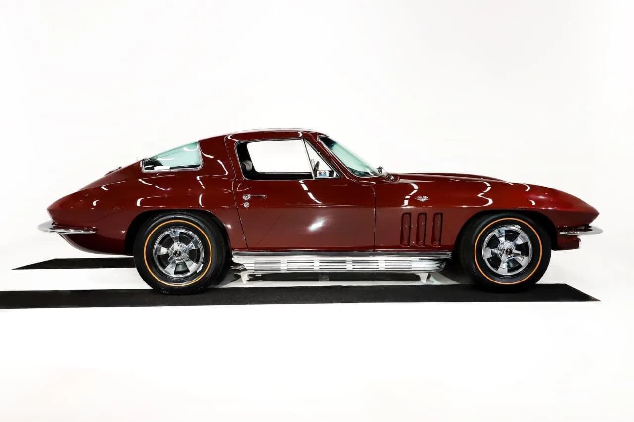 1966 Chevrolet Corvette - Thumbnail 6