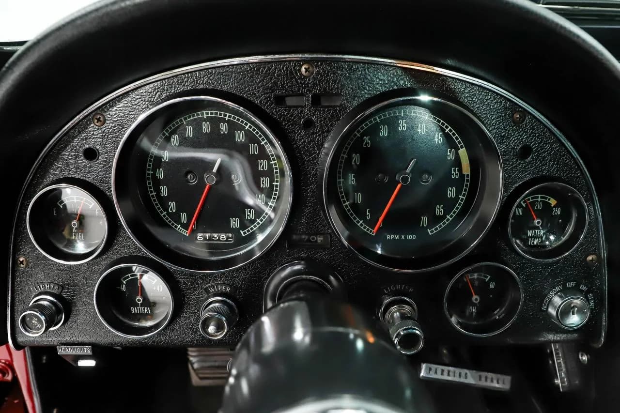 1966 Chevrolet Corvette - Thumbnail 8