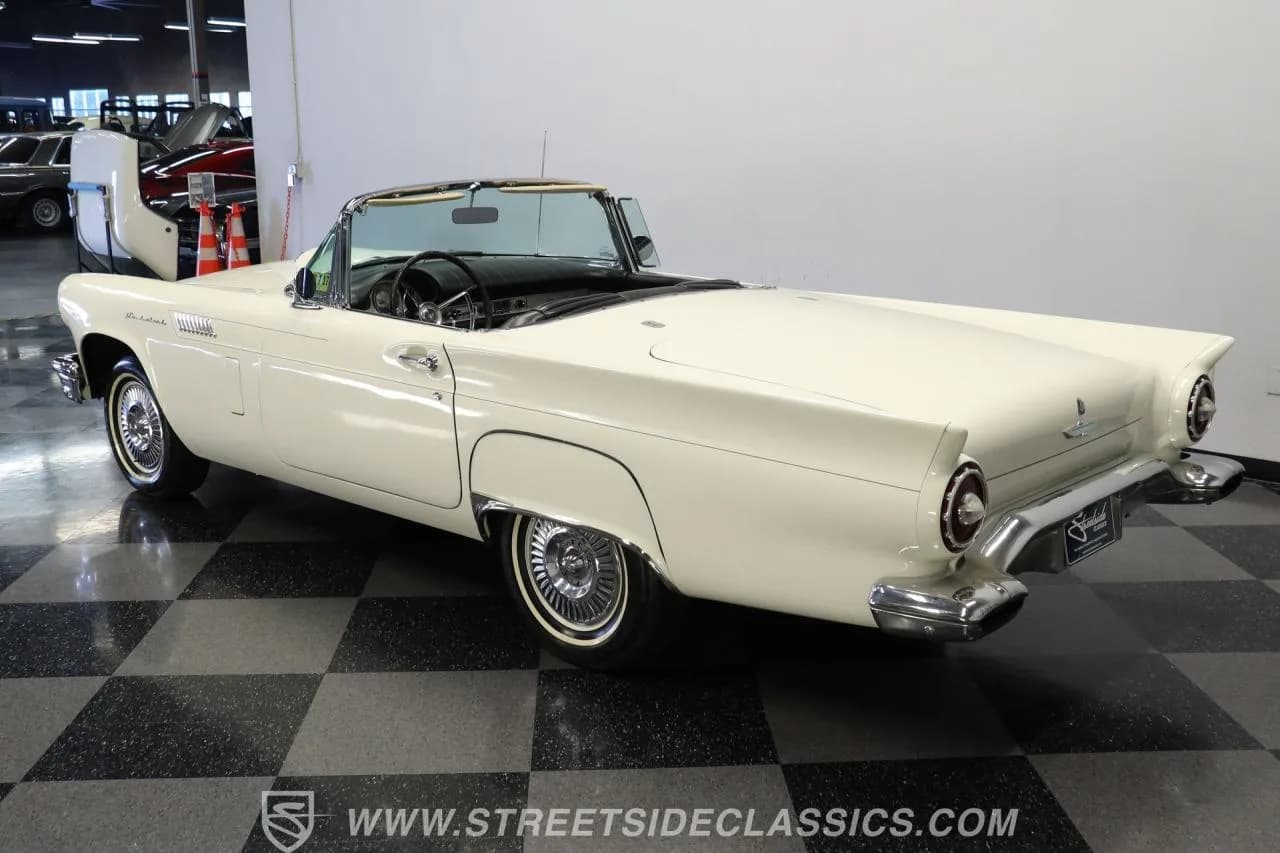 1957 Ford Thunderbird Convertible - Thumbnail 6