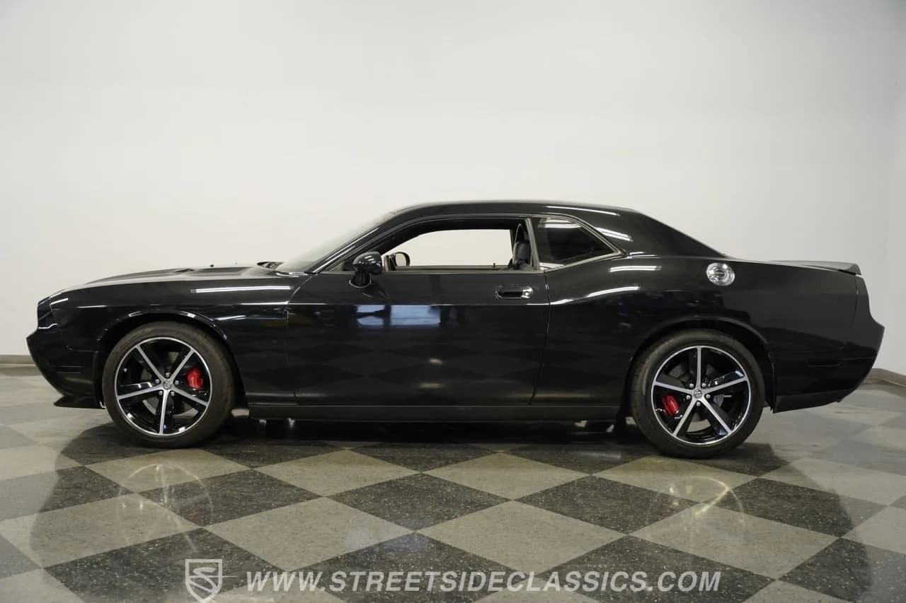 2010 Dodge Challenger SRT8 Twin Turbo - Thumbnail 2