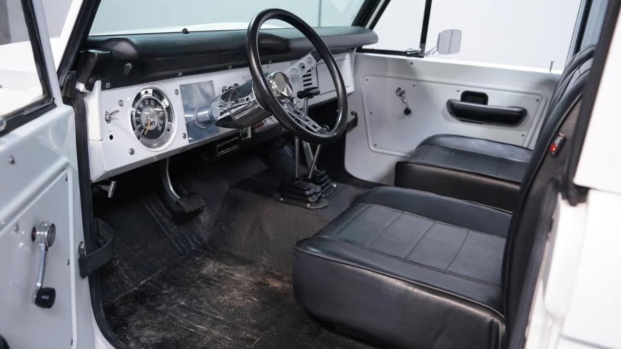 1969 Ford Bronco HALF-CAB 4X4 PICKUP - Thumbnail 4