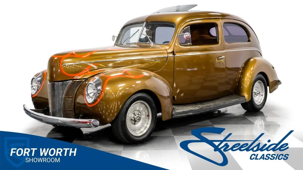 1940 Ford Deluxe Tudor Sedan