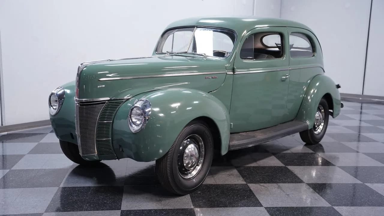 1940 Ford Tudor Sedan - Thumbnail 5