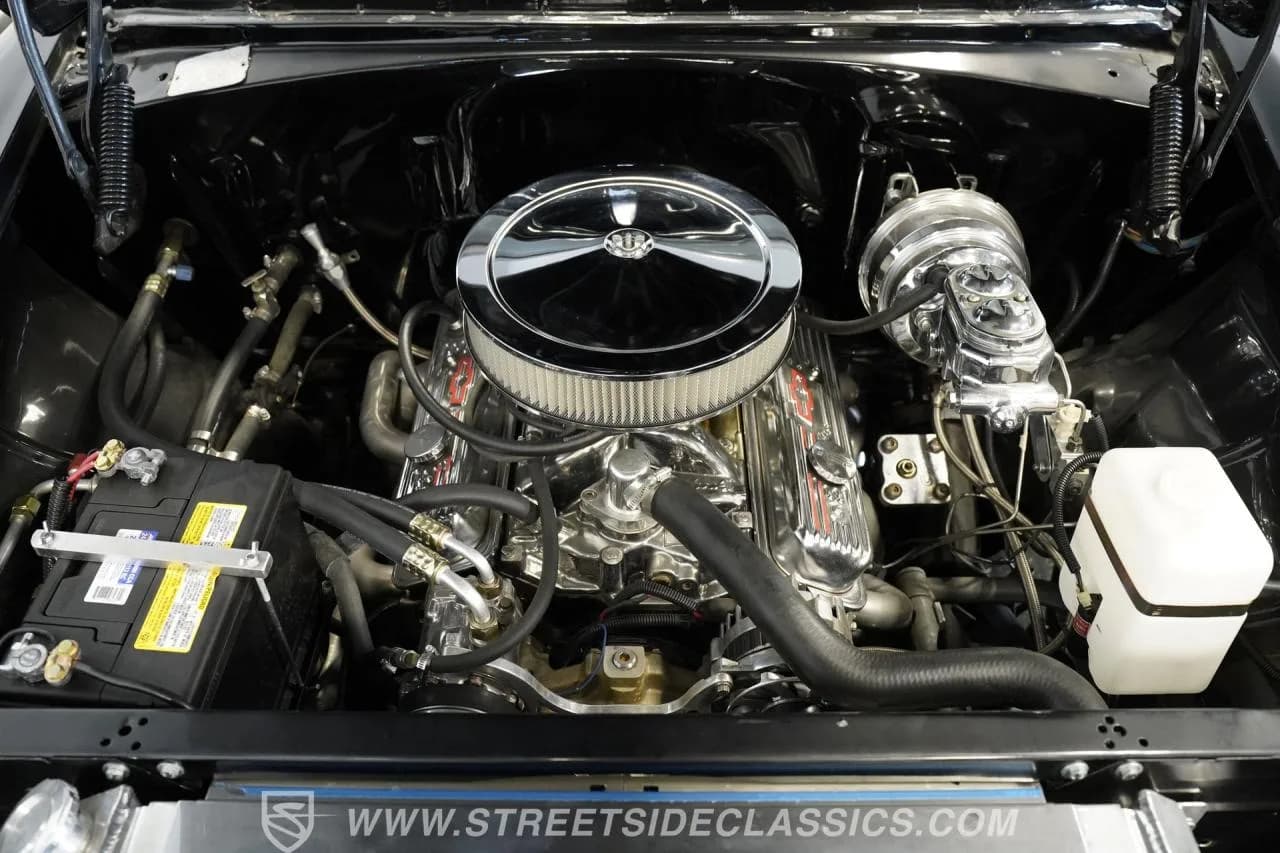 1956 Chevrolet Bel Air Nomad Restomod - Thumbnail 4