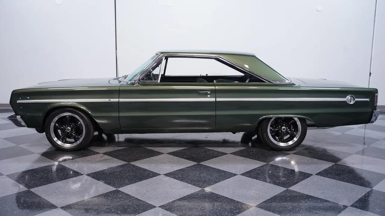 1966 Plymouth Belvedere II Restomod - Thumbnail 2