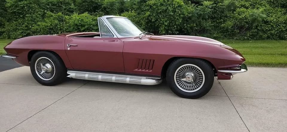 1967 Chevrolet Corvette - Thumbnail 8