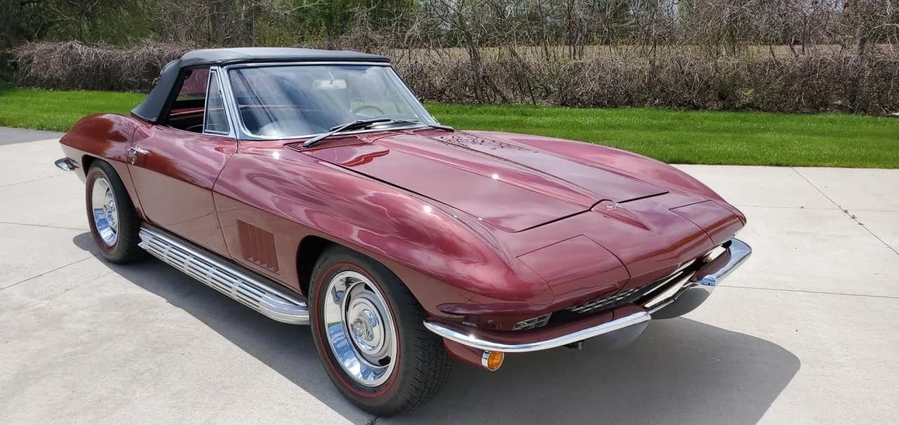 1967 Chevrolet Corvette - Thumbnail 2