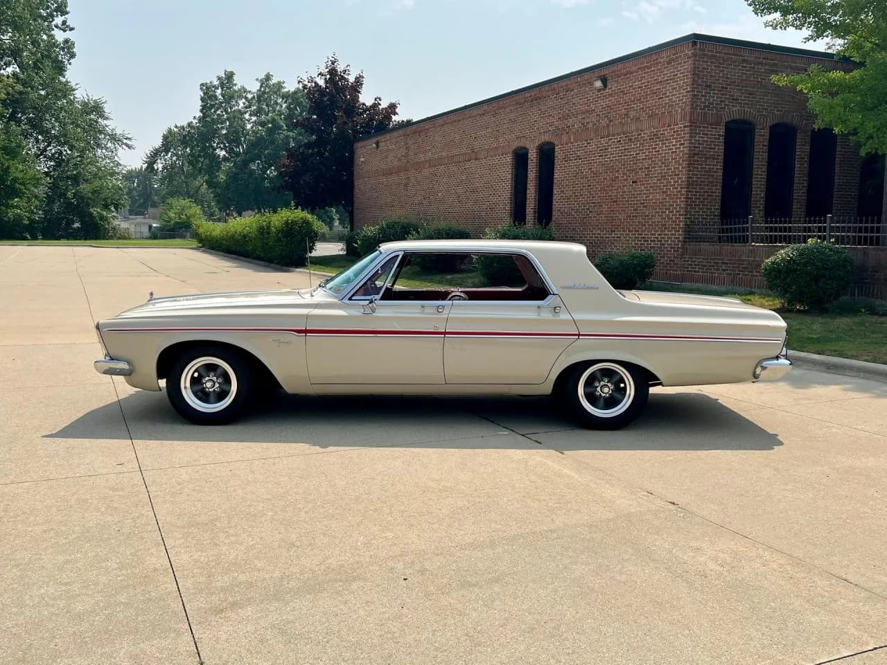 1963 Plymouth Fury - Thumbnail 8