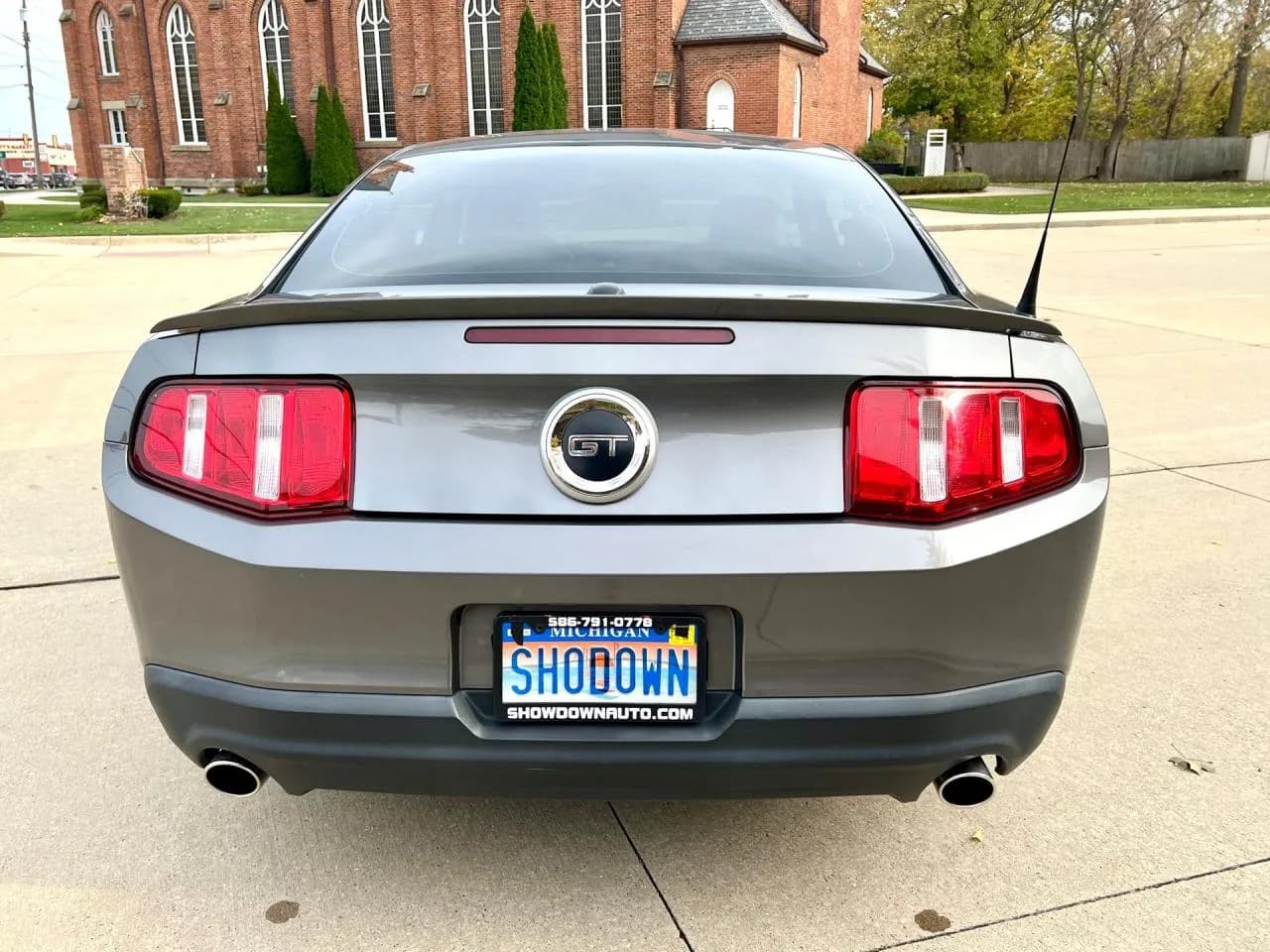 2010 Ford Mustang GT - Thumbnail 7