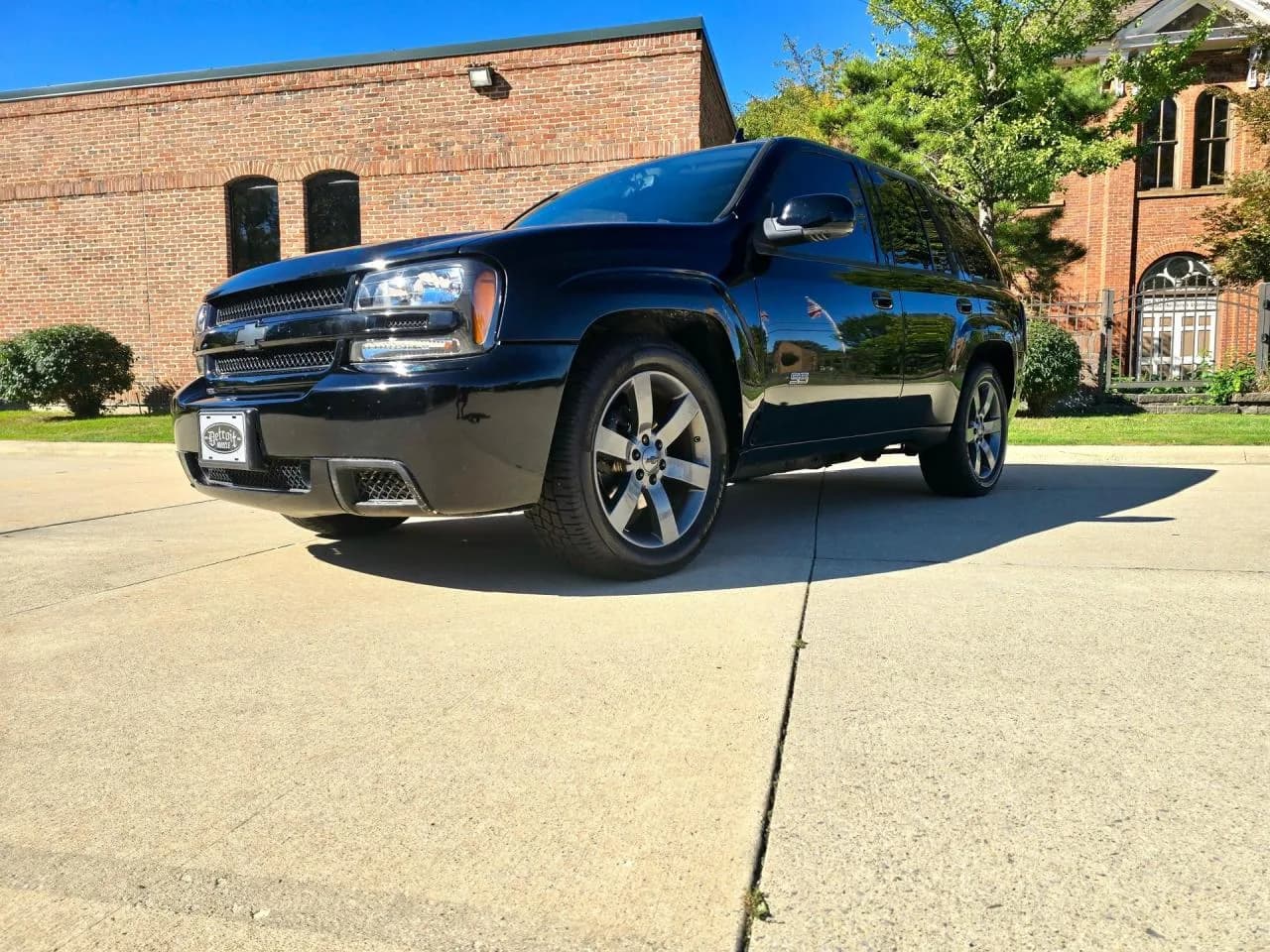 2006 Chevrolet Trailblazer SS - Thumbnail 2