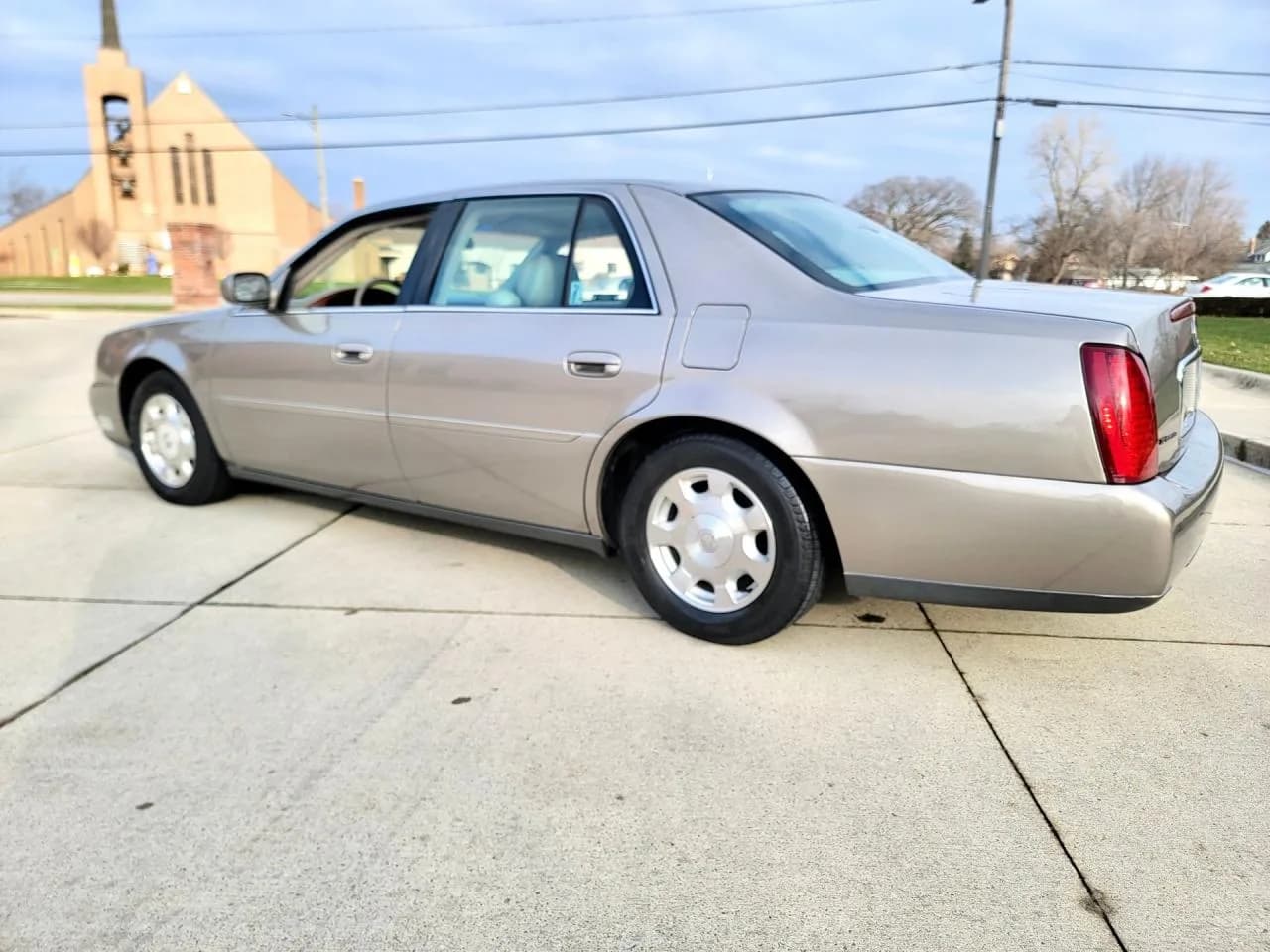 2002 Cadillac Sedan DeVille - Thumbnail 6