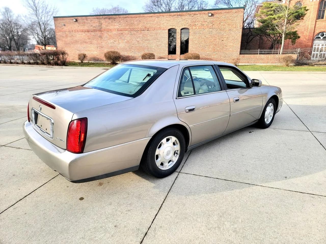 2002 Cadillac Sedan DeVille - Thumbnail 8