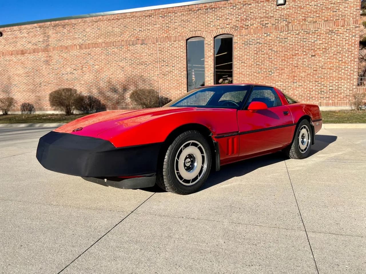 1984 Chevrolet Corvette - Thumbnail 4