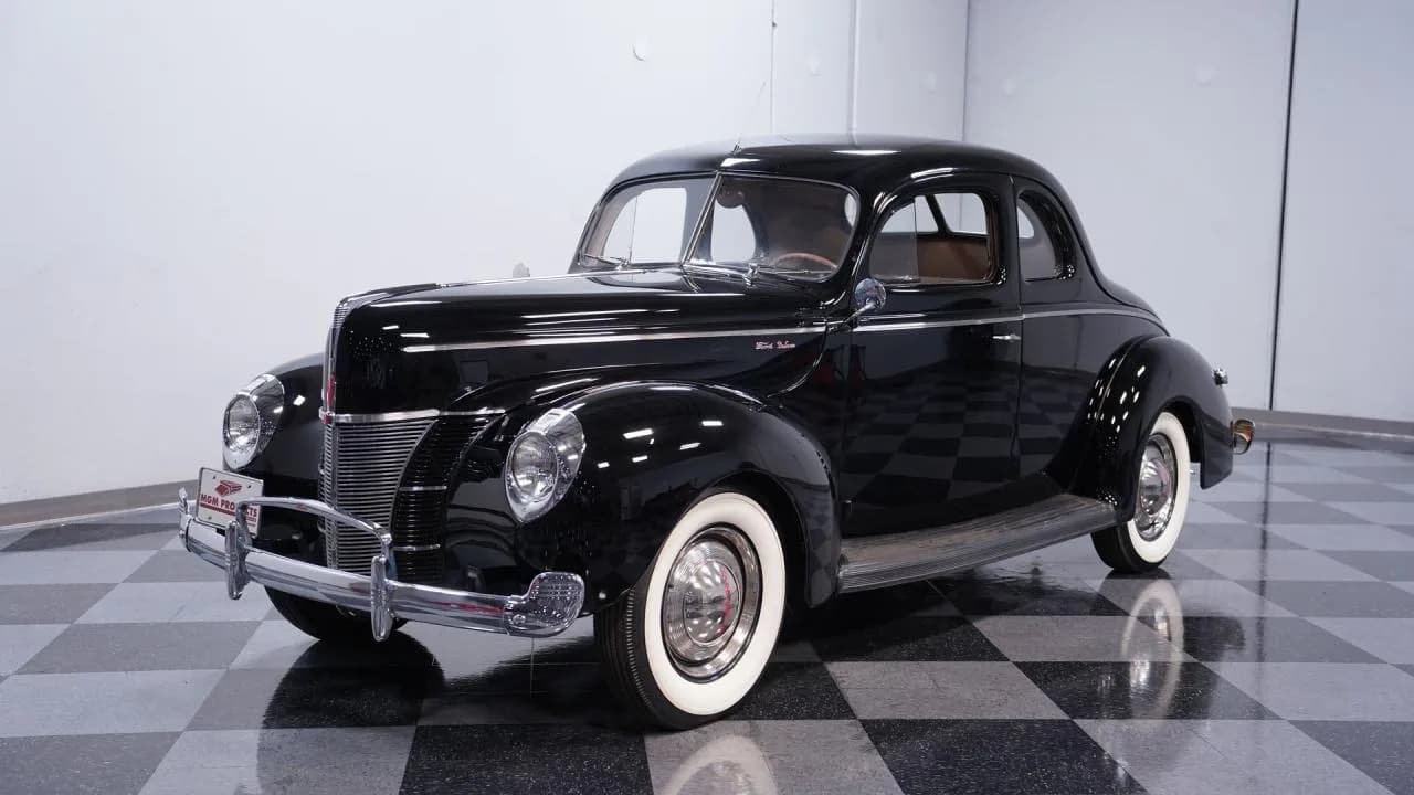 1940 Ford Deluxe Coupe - Thumbnail 5
