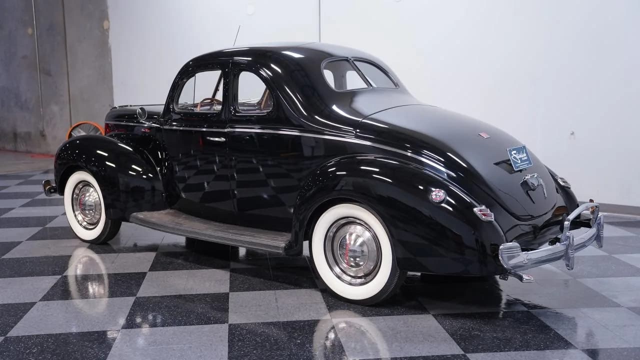 1940 Ford Deluxe Coupe - Thumbnail 7
