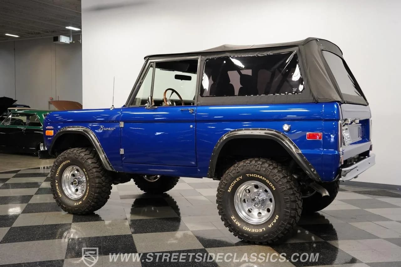 1973 Ford Bronco 4x4 Restomod - Thumbnail 8