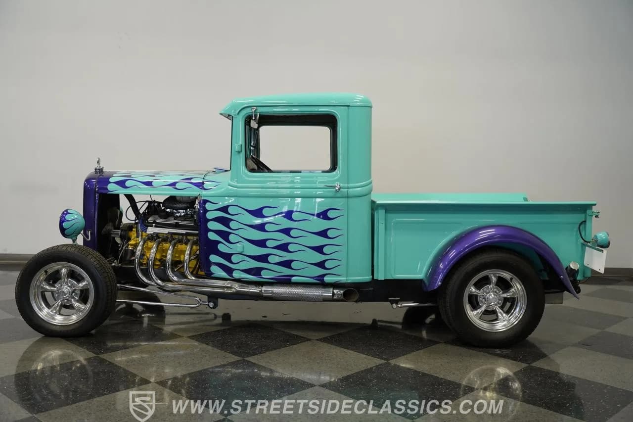 1932 Ford Pickup - Thumbnail 2