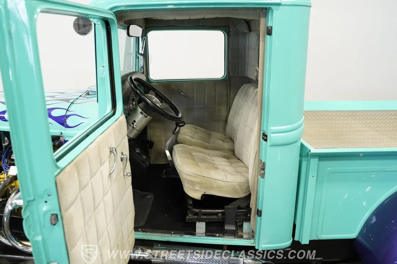 1932 Ford Pickup - Thumbnail 3