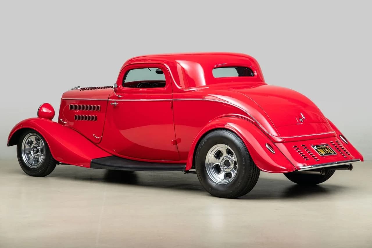 1934 Ford 3 Window Coupe - Thumbnail 4