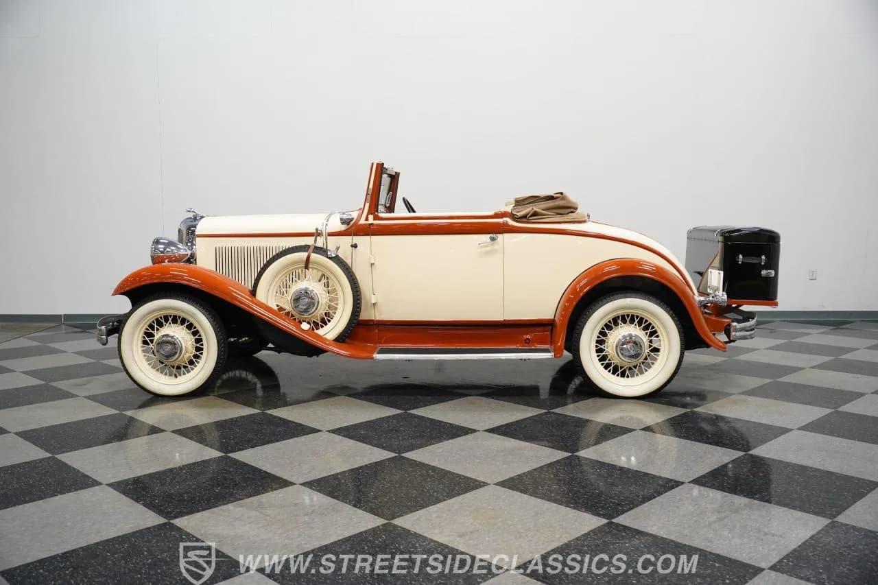 1932 Chrysler CI Rumble Seat Convertible - Thumbnail 7
