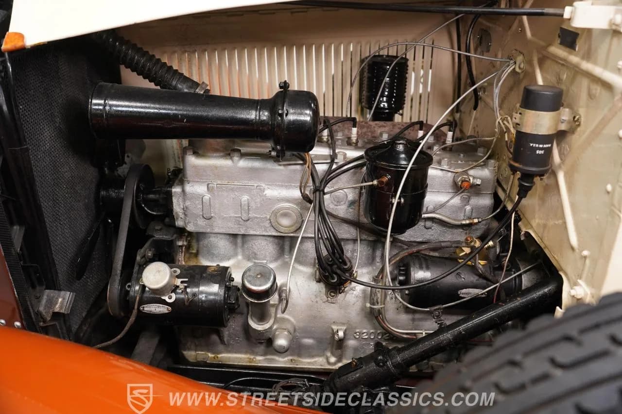 1932 Chrysler CI Rumble Seat Convertible - Thumbnail 3