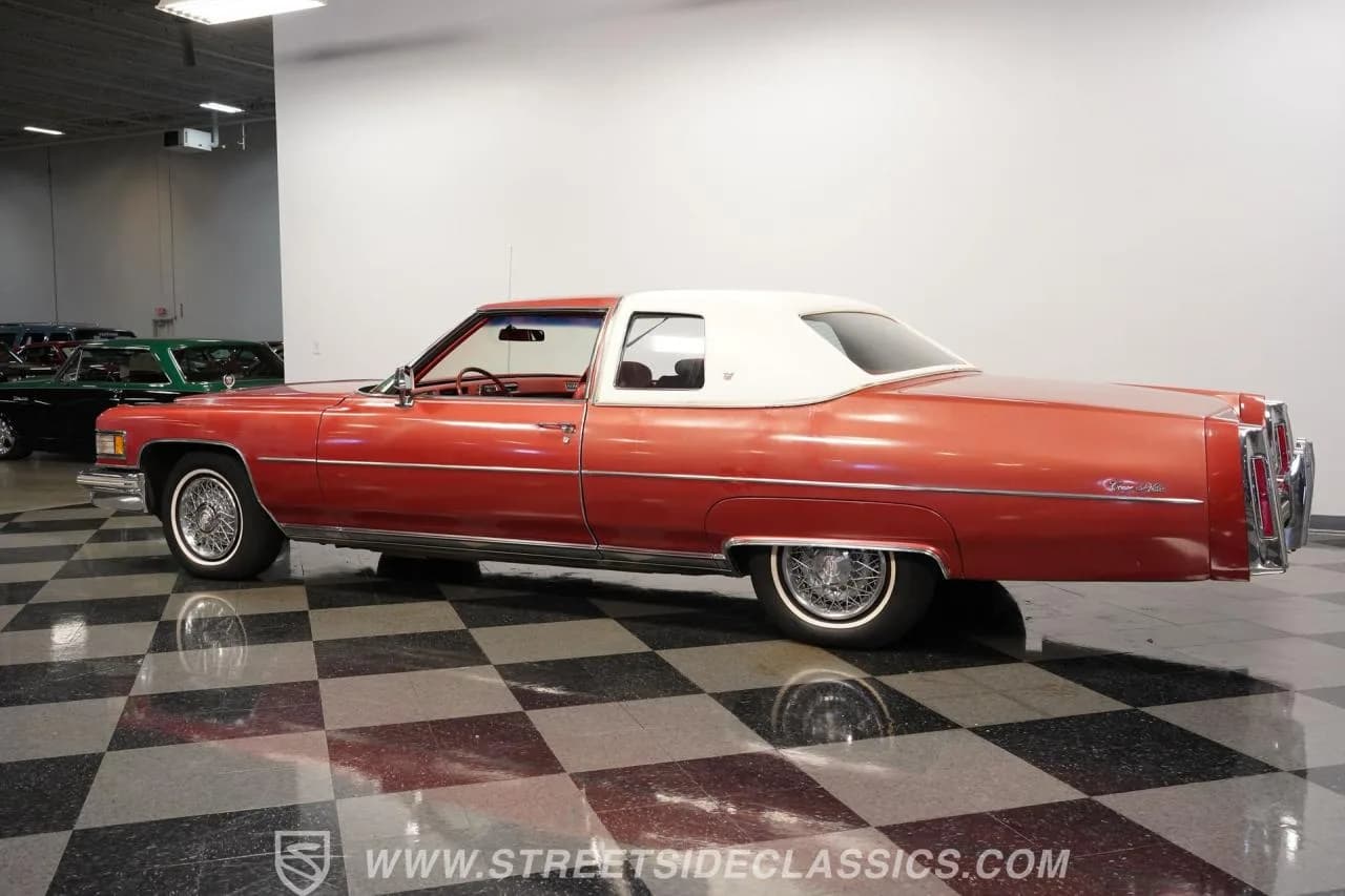 1976 Cadillac Coupe DeVille - Thumbnail 8