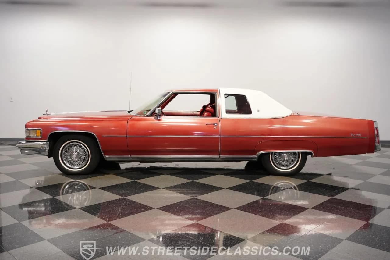 1976 Cadillac Coupe DeVille - Thumbnail 2