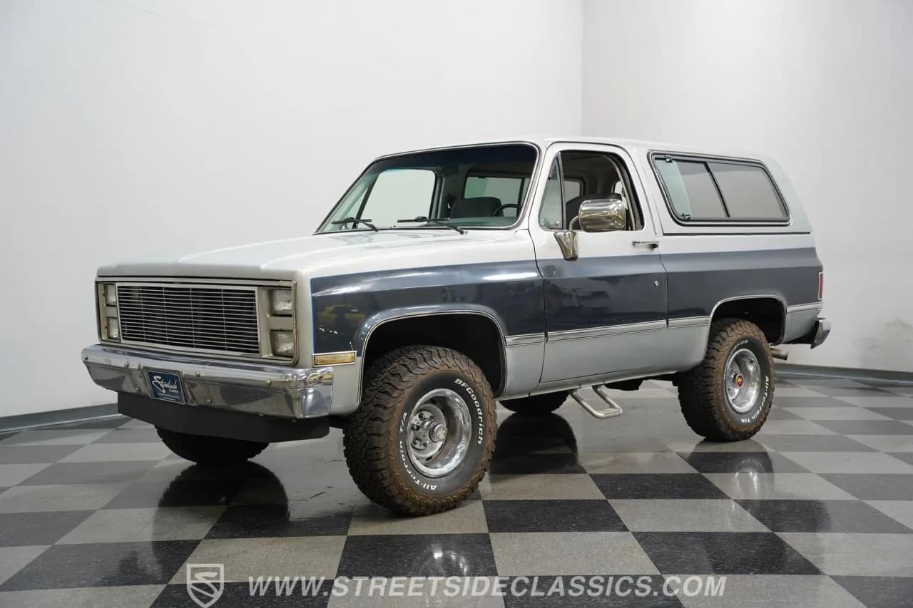 1985 GMC Jimmy Sierra Classic 4x4 - Thumbnail 5