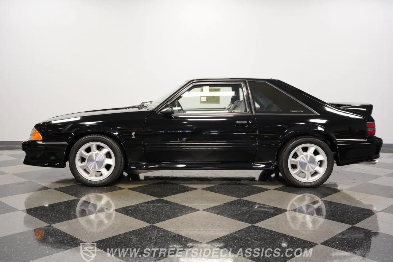 1993 Ford Mustang Cobra SVT - Thumbnail 7