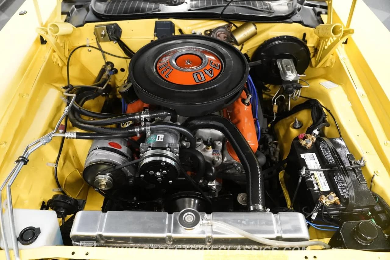 1970 Plymouth Cuda - Thumbnail 4