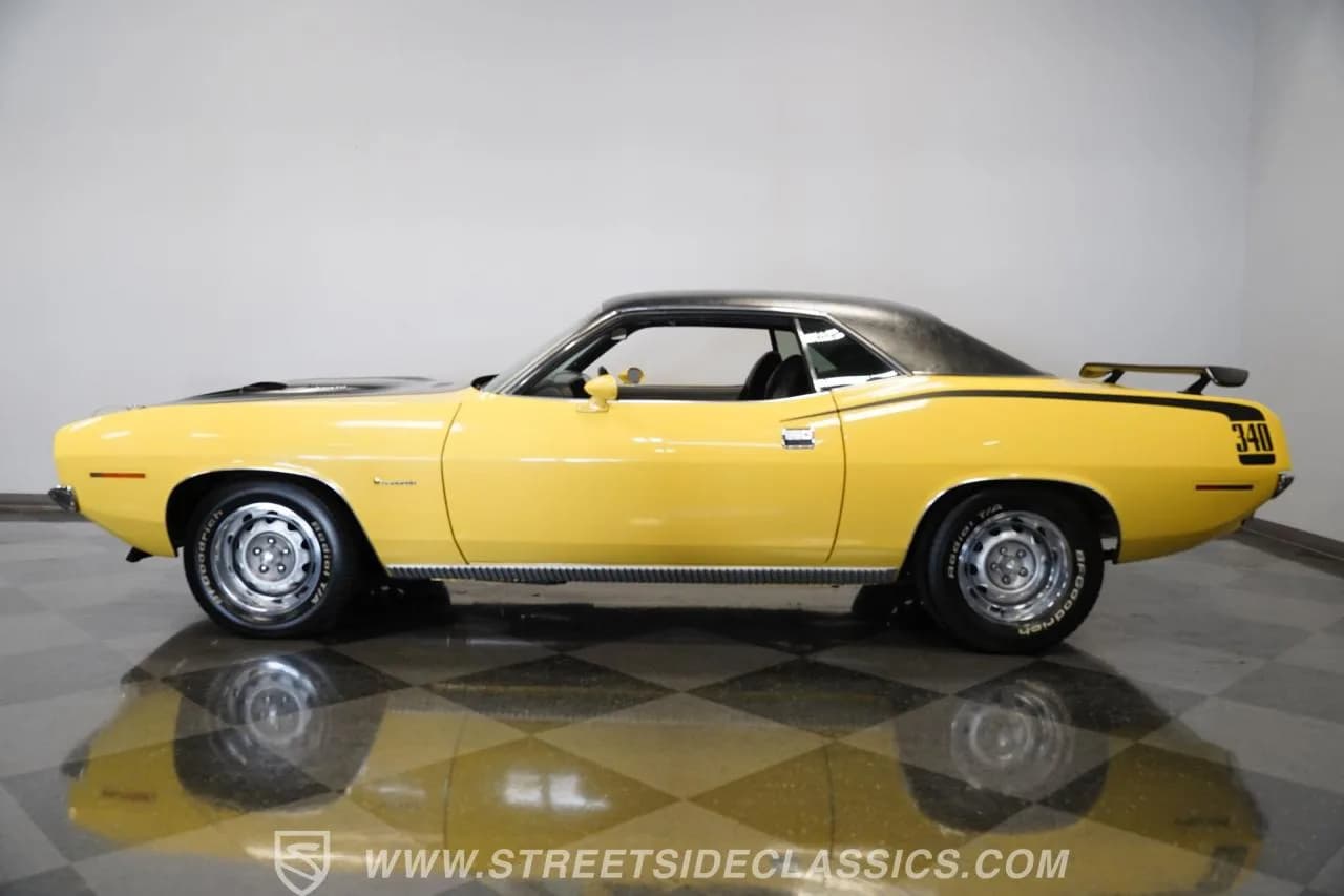 1970 Plymouth Cuda - Thumbnail 2