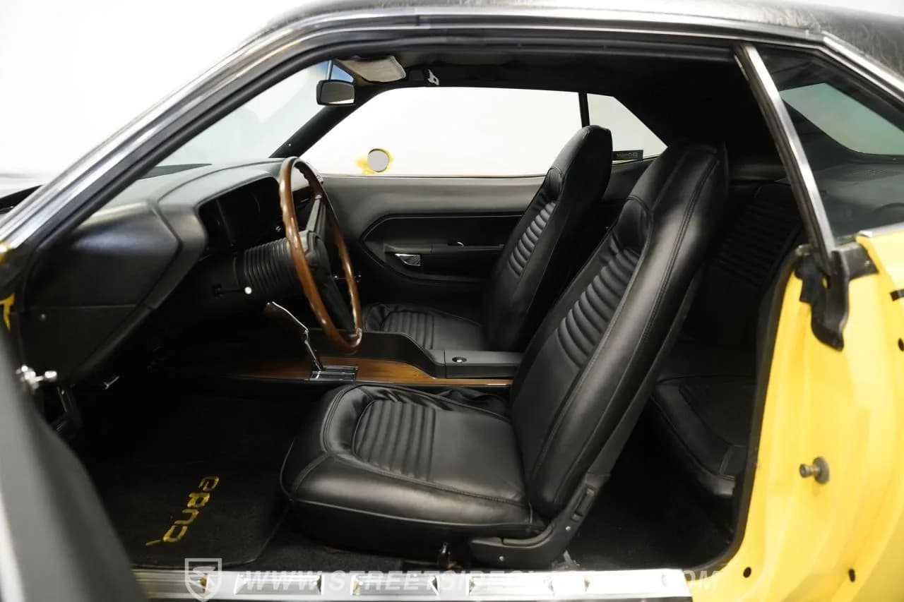 1970 Plymouth Cuda - Thumbnail 3