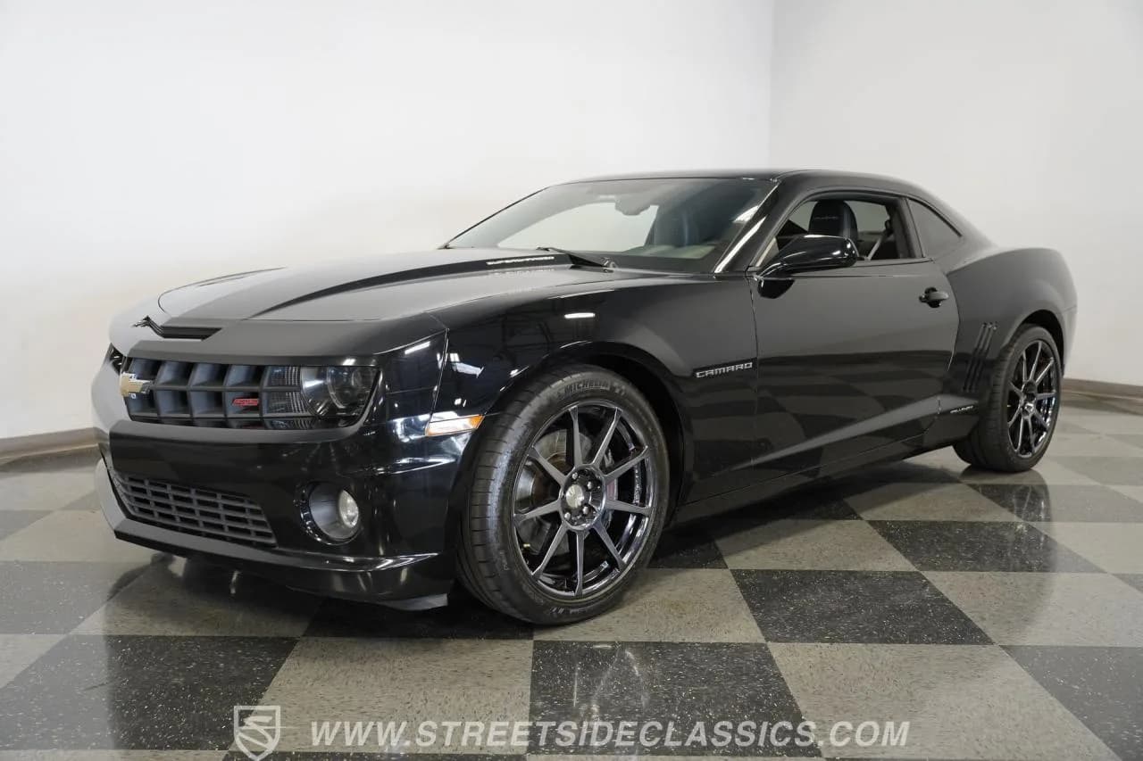 2011 Chevrolet Camaro Callaway SC 572 - Thumbnail 5