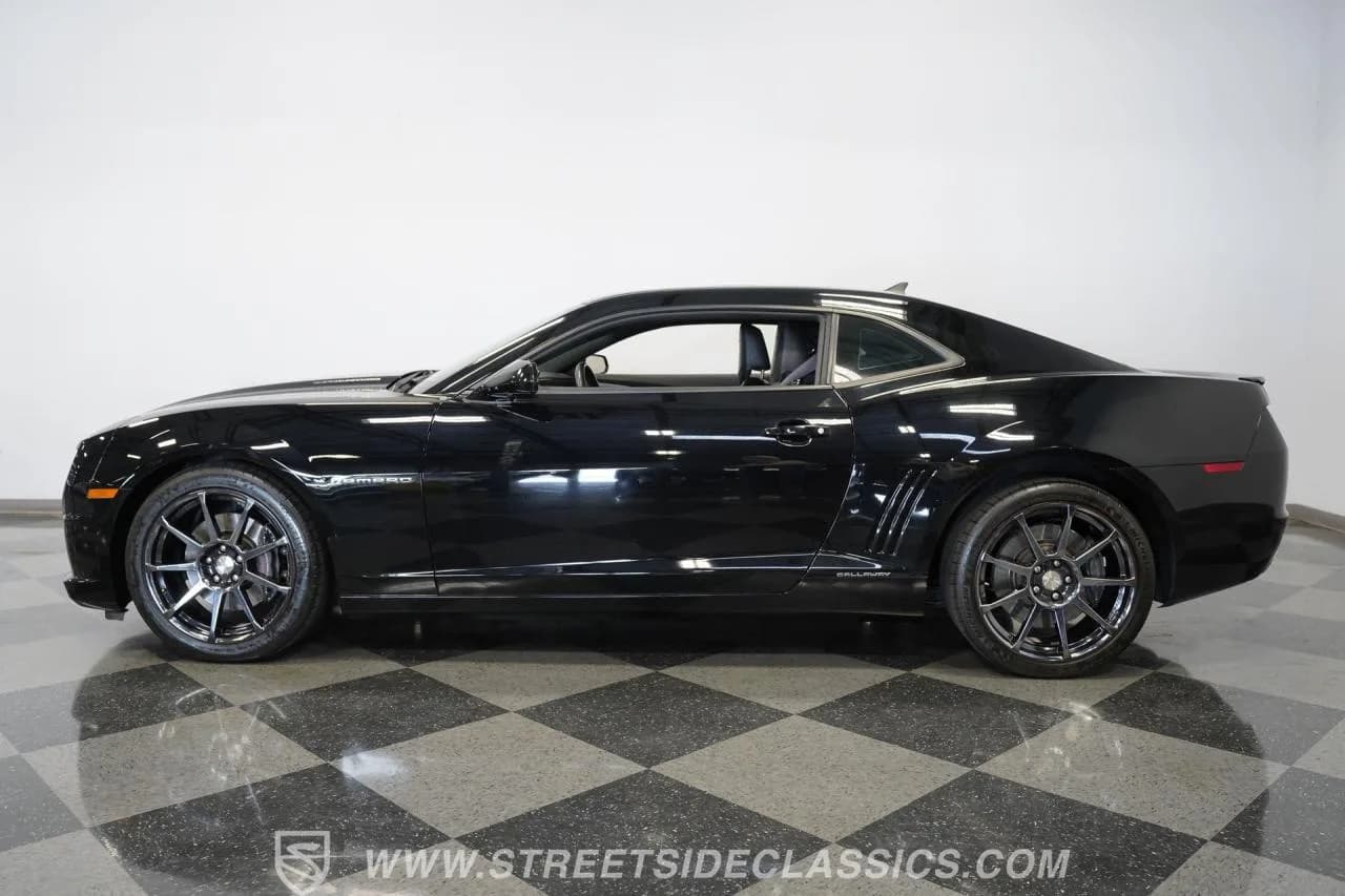 2011 Chevrolet Camaro Callaway SC 572 - Thumbnail 2