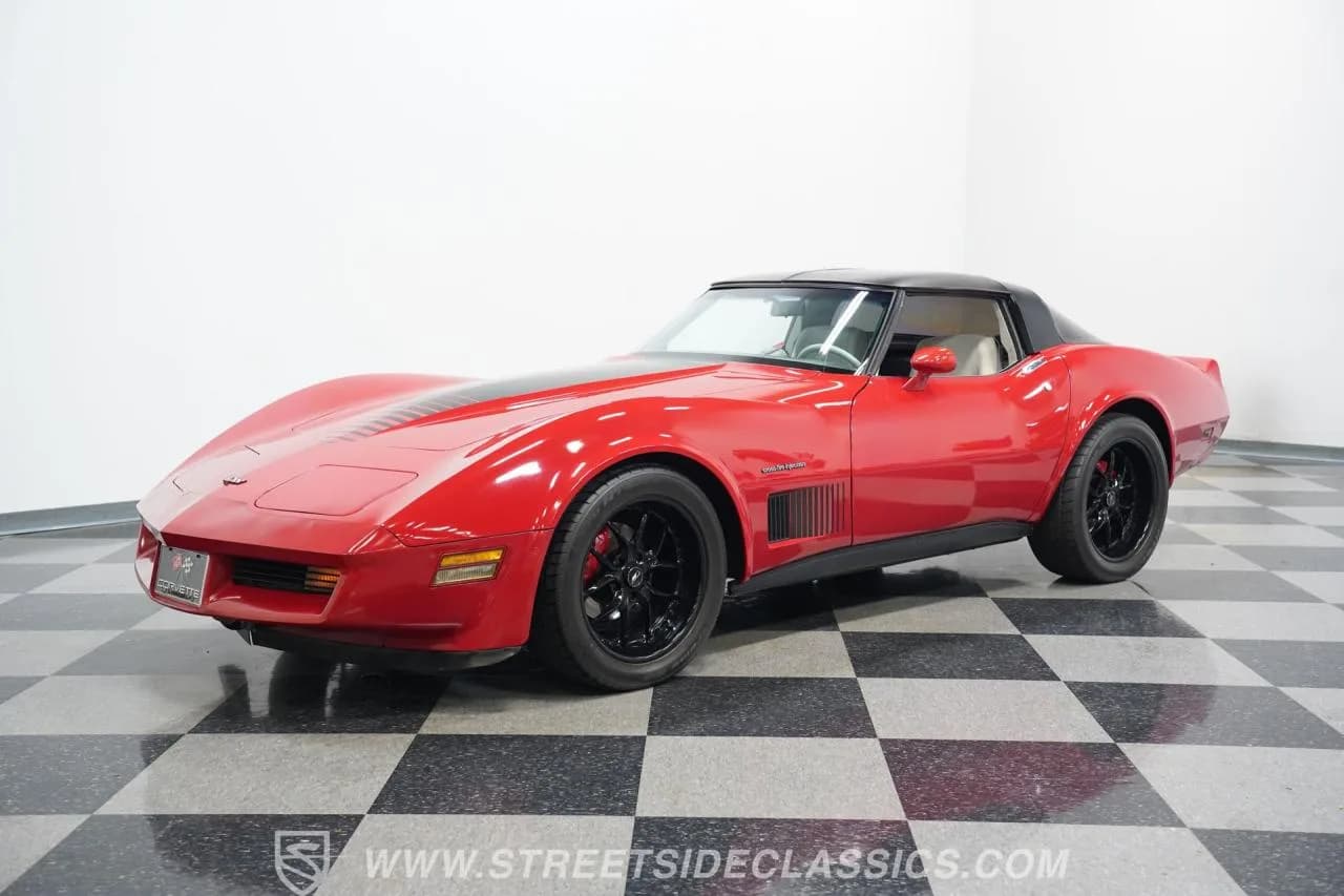 1982 Chevrolet Corvette - Thumbnail 5