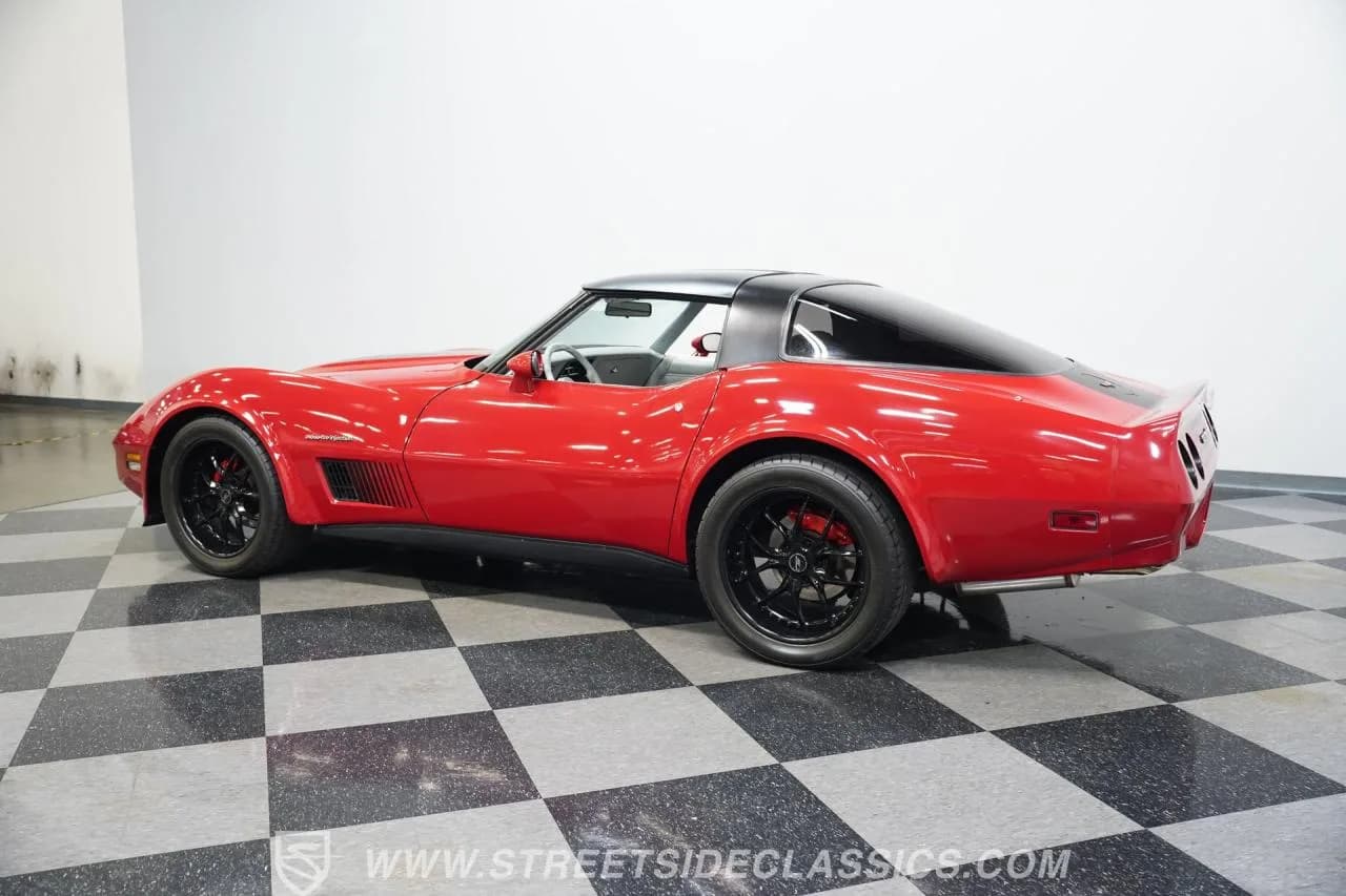 1982 Chevrolet Corvette - Thumbnail 8