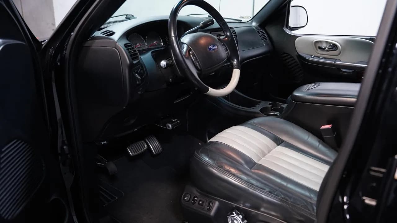 2003 Ford F-150 Supercharged Harley Davidson - Thumbnail 4