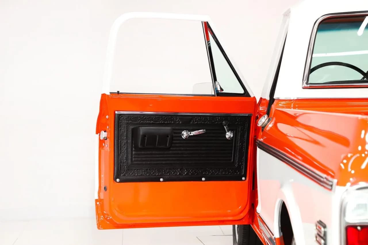 1969 Chevrolet C10 - Thumbnail 7