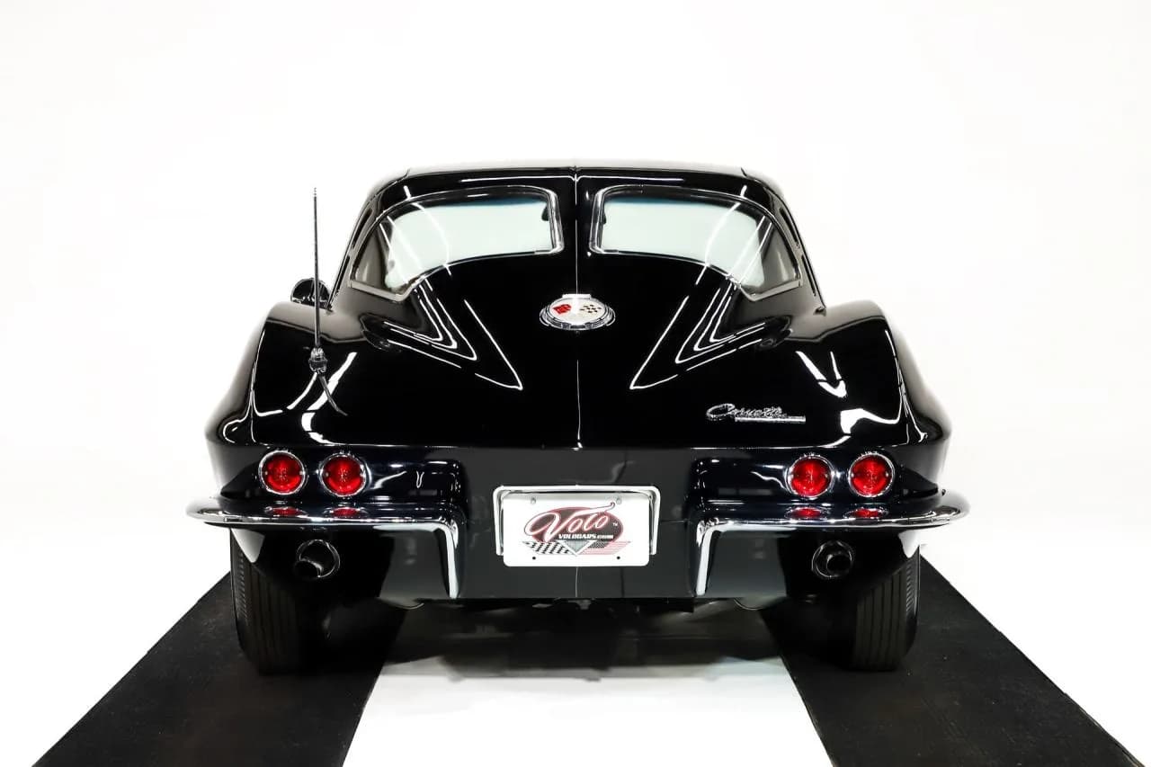 1963 Chevrolet Corvette Split Window Fuelie - Thumbnail 6