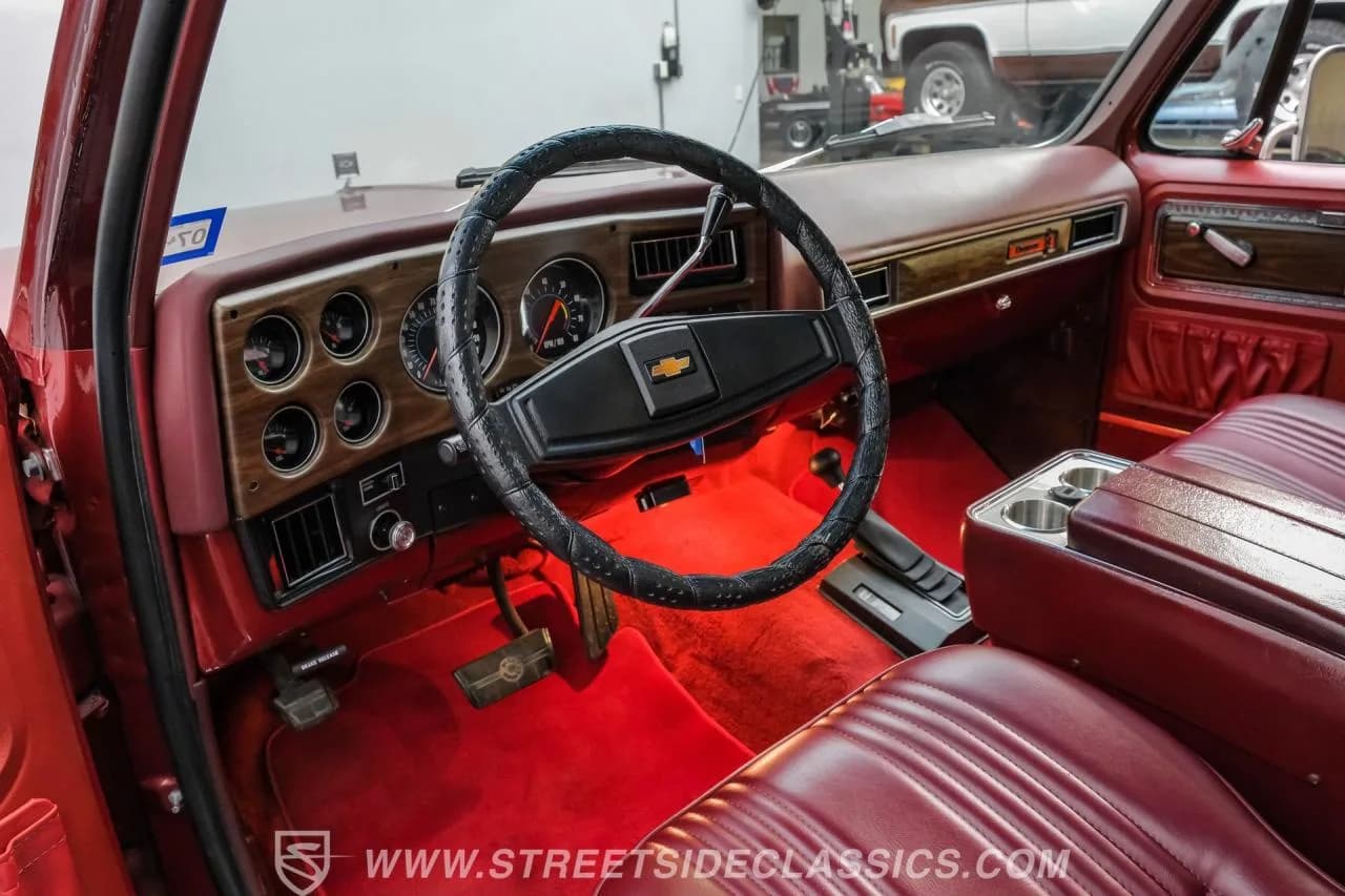 1977 Chevrolet K10 Cheyenne 4x4 - Thumbnail 4