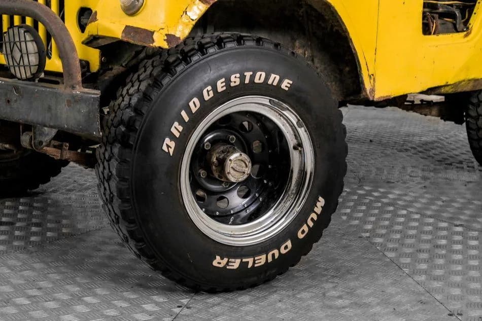1957 Willys Jeep Overland - Thumbnail 4