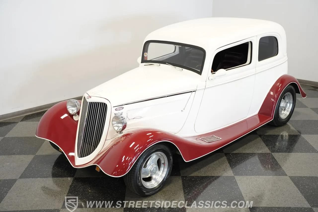 1933 Ford Victoria Street Rod - Thumbnail 7