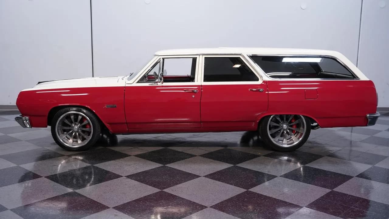 1965 Chevrolet Malibu Wagon LS3 Pro Touring - Thumbnail 2