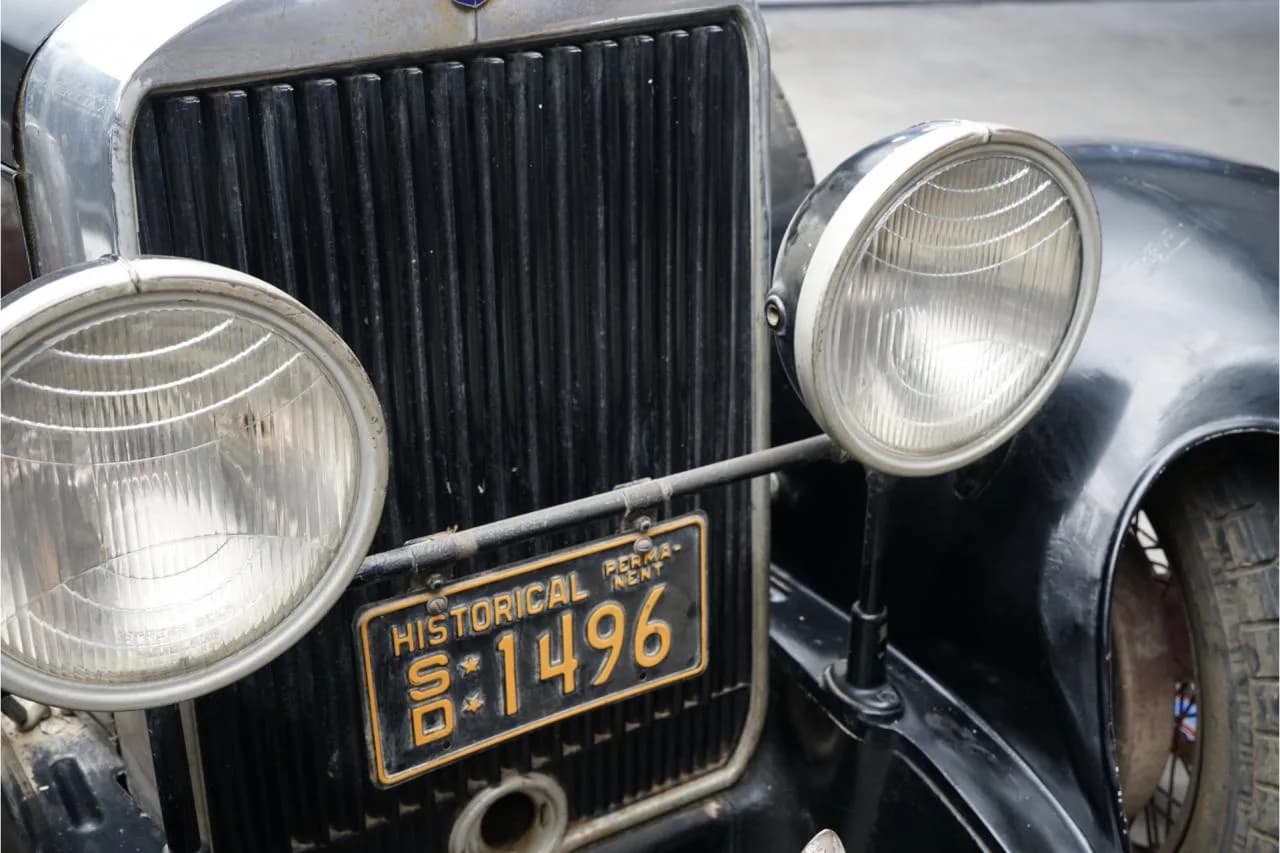 1928 LaSalle Convertible Project car - Thumbnail 2