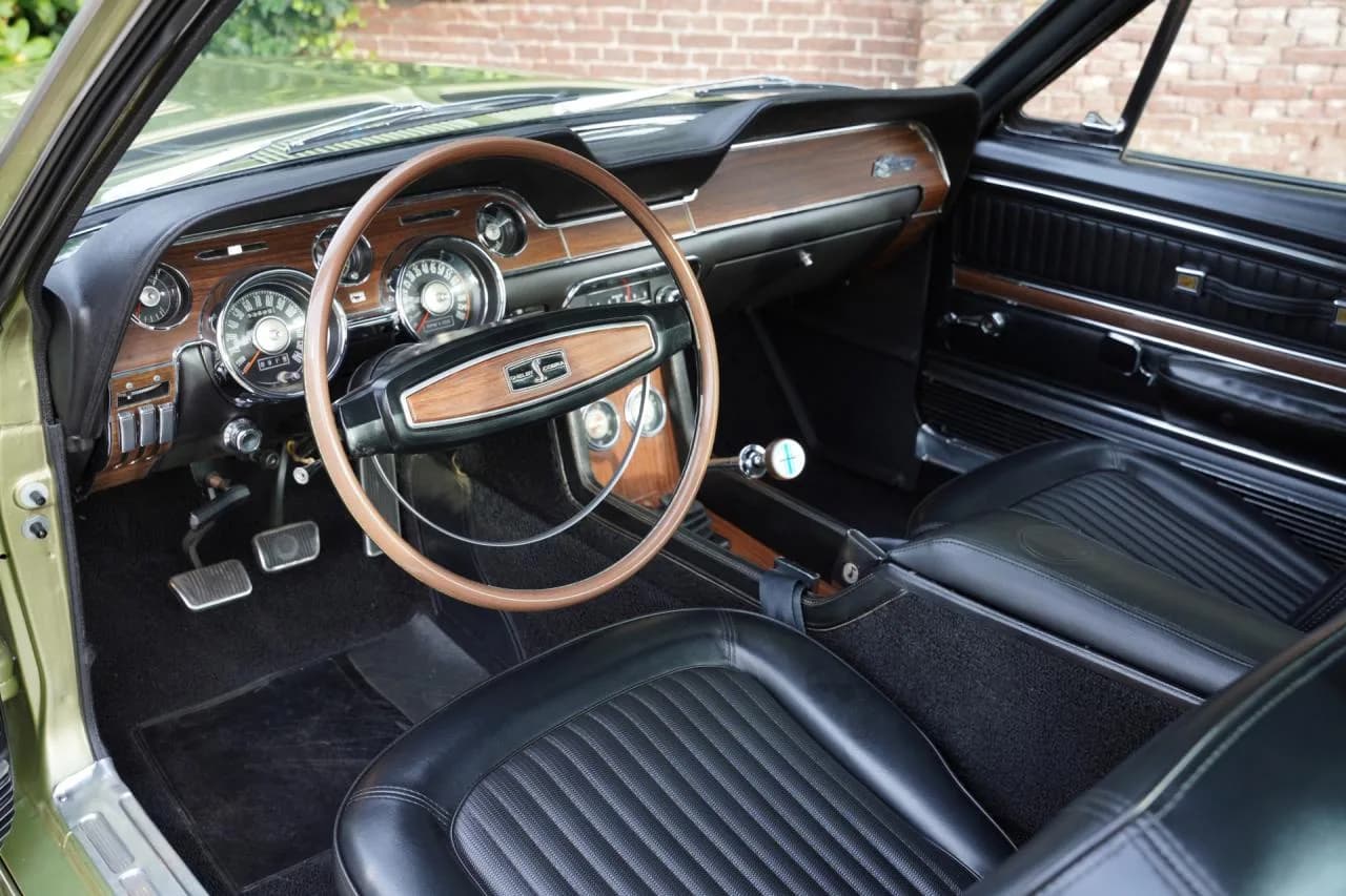 1968 Ford Mustang Shelby GT350 Fastback - Thumbnail 3