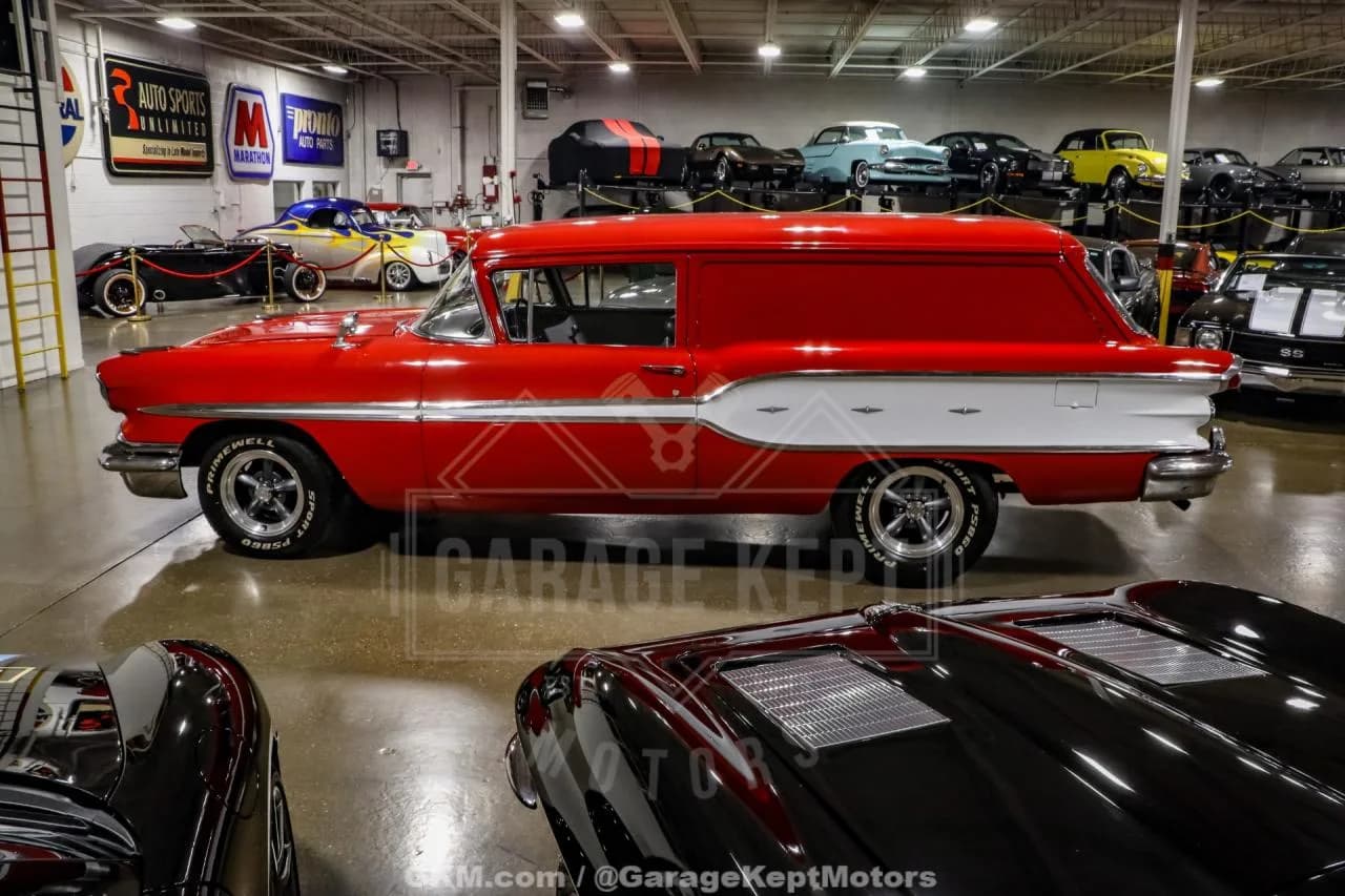 1958 Pontiac Pathfinder - Thumbnail 5