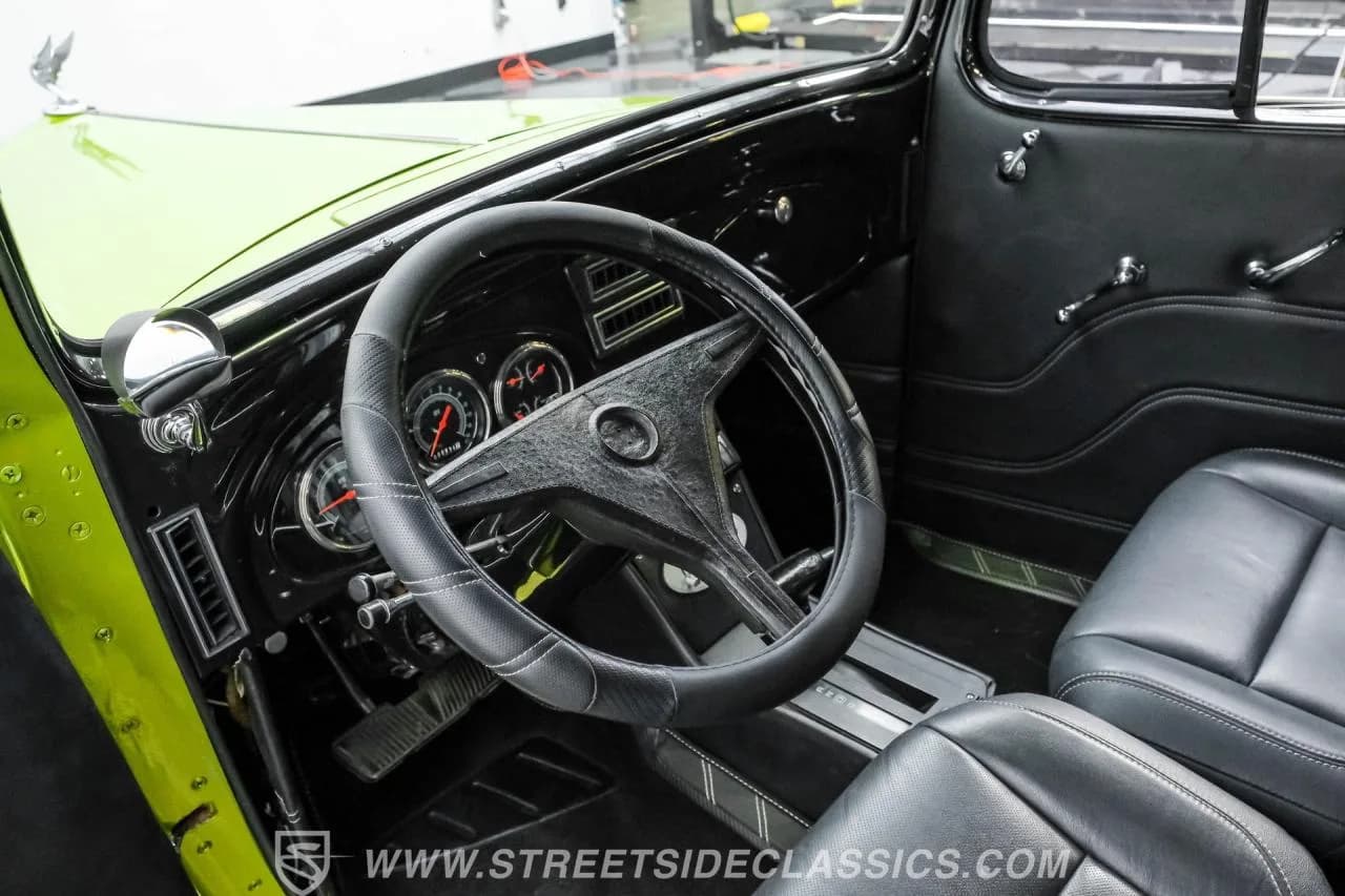 1934 Chevrolet 5 Window  Coupe Restomod - Thumbnail 4