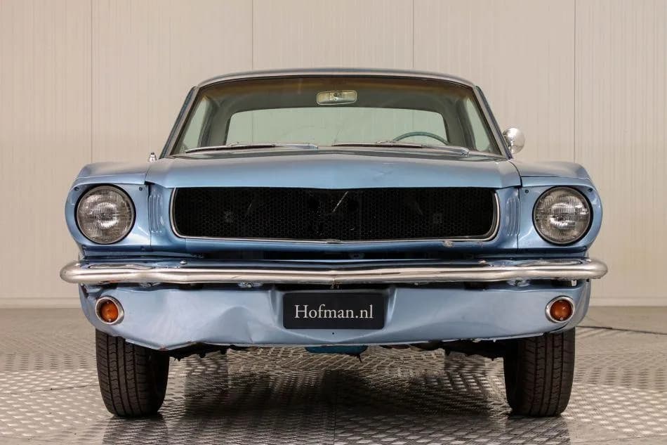 1965 Ford Mustang - Thumbnail 6